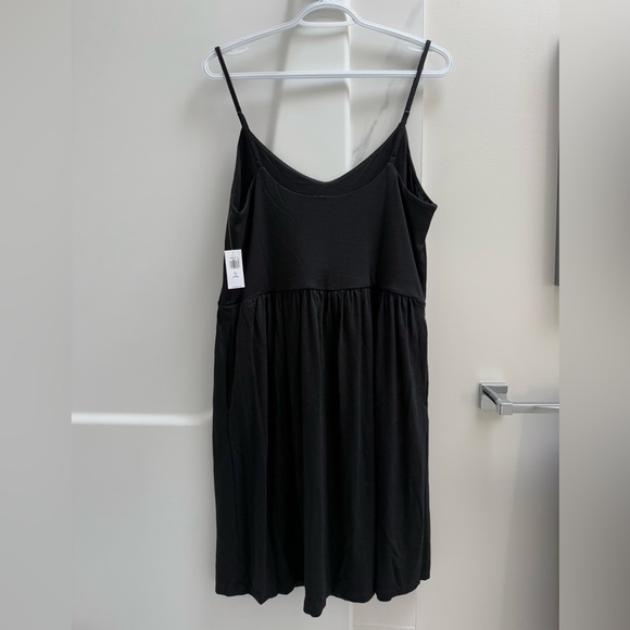 Old Navy Black Mini Dress - Picture 5 of 8